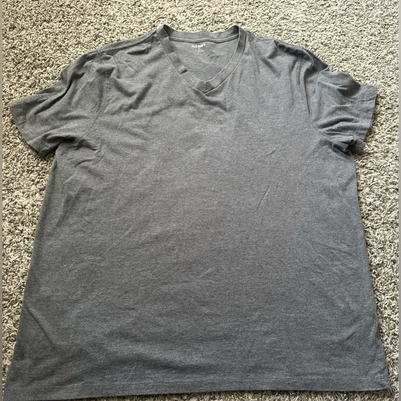 Old Navy Men’s Soft-Washed V-Neck T-Shirt - Size XL - Picture 2 of 6